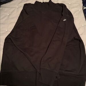 ALO Yoga Black Sweatshirt